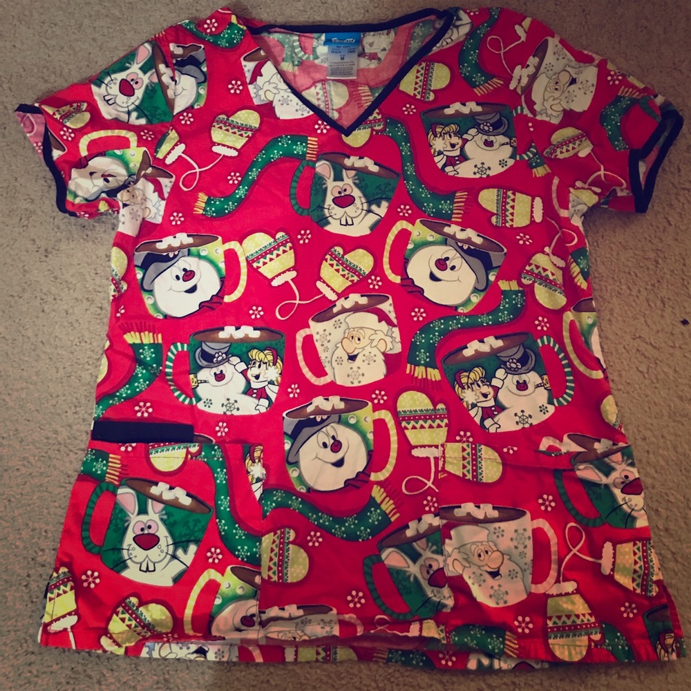 Frosty holiday scrub top ❄️